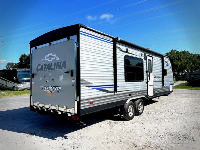 2019 Coachmen Catalina Trail Blazer — rear three-quarter view