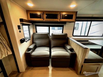 2024 Palomino Puma — photo 8 view