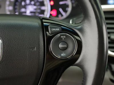 2016 Honda Accord Sedan — photo 26 view