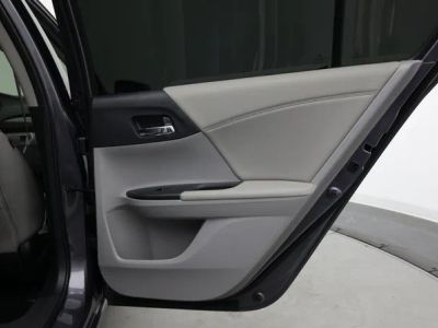 2016 Honda Accord Sedan — photo 34 view