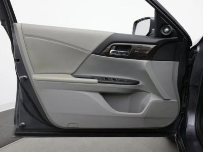 2016 Honda Accord Sedan — photo 13 view