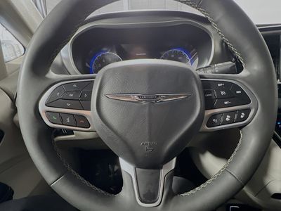 2024 Chrysler Pacifica - Photo 15