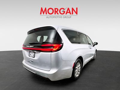2024 Chrysler Pacifica - Photo 4