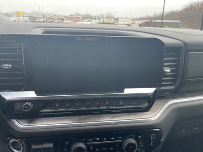 2026 Chevrolet Silverado 2500HD — photo 11 view