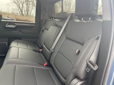 2026 Chevrolet Silverado 2500HD — photo 18 view