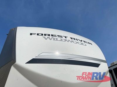 2025 Forest River RV Wildwood Heritage Glen - Photo 2