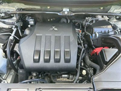 2024 Mitsubishi Eclipse Cross — photo 17 view