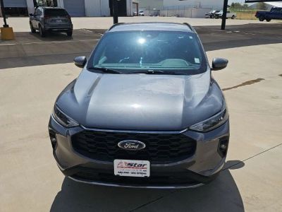 2025 Ford Escape — side profile view