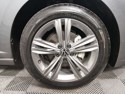 2024 Volkswagen Jetta — photo 10 view