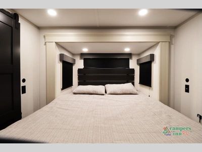 2026 Grand Design Solitude - Photo 35