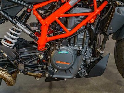 2023 KTM 390 Duke - Photo 11