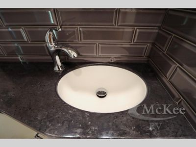 2025 Fleetwood RV Discovery LXE - Photo 61