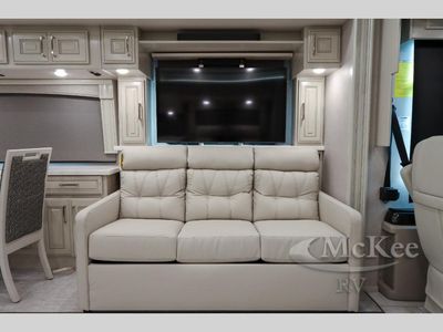 2025 Fleetwood RV Discovery LXE - Photo 38