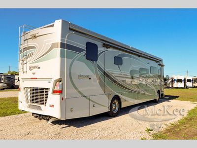 2025 Fleetwood RV Discovery LXE - Photo 4