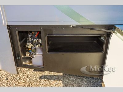 2025 Fleetwood RV Discovery LXE - Photo 16