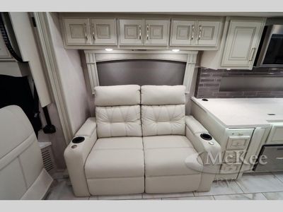 2025 Fleetwood RV Discovery LXE - Photo 32