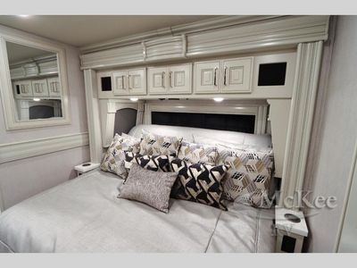 2025 Fleetwood RV Discovery LXE - Photo 62