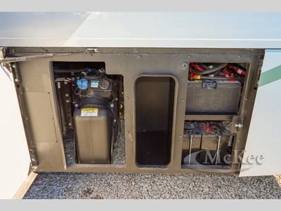 2025 Fleetwood RV Discovery LXE - Photo 18