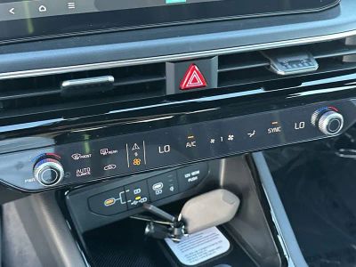 2026 Kia K5 — photo 17 view