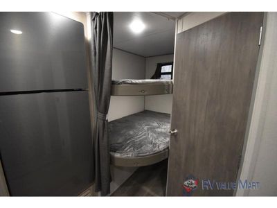 2026 Coachmen RV Catalina Summit Series 8 - Photo 12