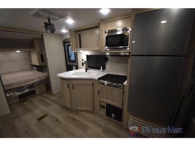 2026 Coachmen RV Catalina Summit Series 8 - Photo 13