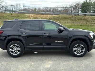 2025 GMC Terrain — detail view