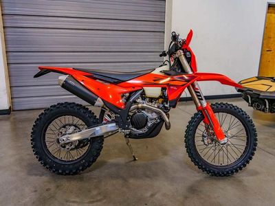 2026 KTM 450 XCF-W - Photo 3