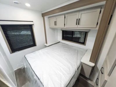 2027 Entegra ODYSSEY SE — photo 13 view
