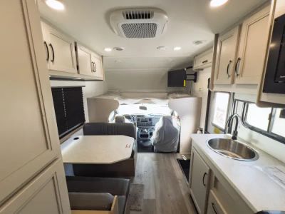 2027 Entegra ODYSSEY SE — interior view