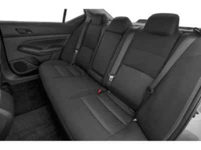 2025 Nissan Altima — photo 10 view