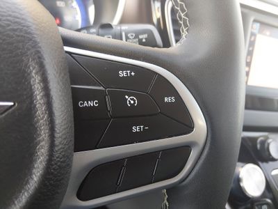 2023 Chrysler Voyager - Photo 12