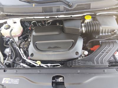 2023 Chrysler Voyager - Photo 9