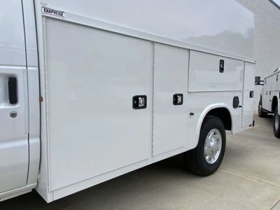 2026 Ford Econoline Cutaway - Photo 20