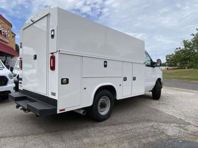 2026 Ford Econoline Cutaway - Photo 3