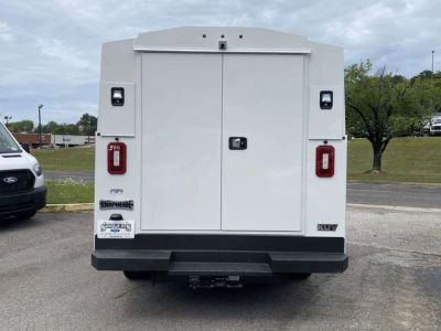 2026 Ford Econoline Cutaway - Photo 4