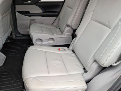 2018 Toyota Highlander - Photo 29