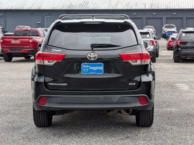 2018 Toyota Highlander - Photo 4