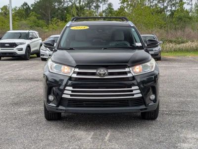 2018 Toyota Highlander - Photo 8