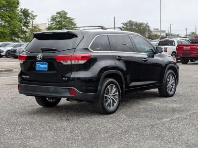 2018 Toyota Highlander - Photo 5