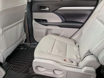 2018 Toyota Highlander - Photo 28