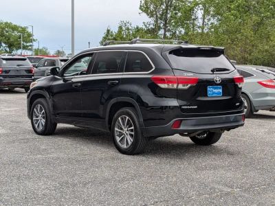 2018 Toyota Highlander - Photo 3