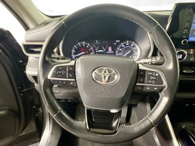2021 Toyota Highlander — photo 15 view