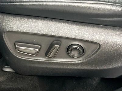 2021 Toyota Highlander — photo 13 view