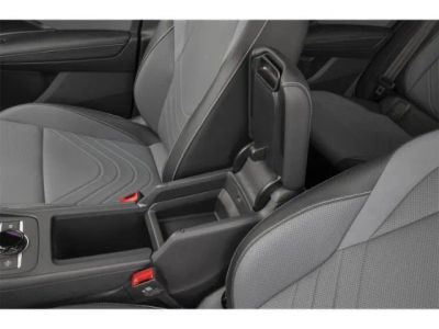 2026 Volkswagen Tiguan — photo 13 view
