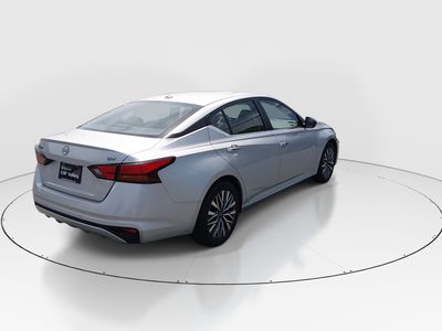 2024 Nissan Altima — photo 7 view