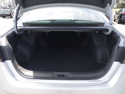 2024 Nissan Altima — photo 11 view
