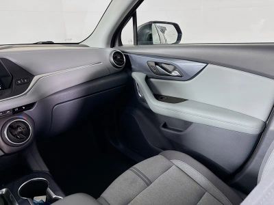 2022 Chevrolet Blazer — photo 24 view