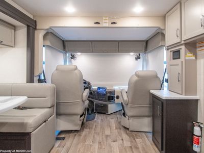 2026 Thor Motor Coach Palazzo GT - Photo 4