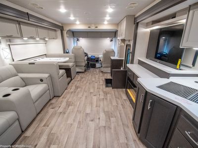 2026 Thor Motor Coach Palazzo GT - Photo 3