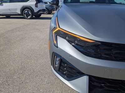 2026 Kia K5 — photo 12 view